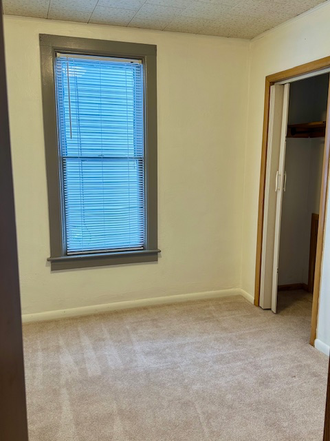 1319 13th Ave - Photo 5 of 9