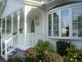 8 Brittany Ln - Photo 2 of 6