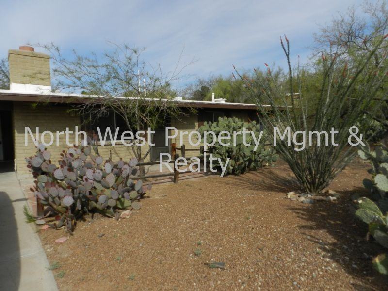 7911 N Hopdown Ave - Photo 2 of 15