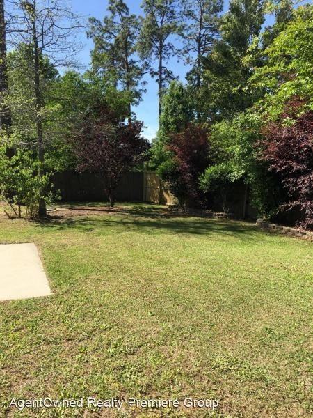 1056 Cobblestone Blvd - Photo 3 of 23