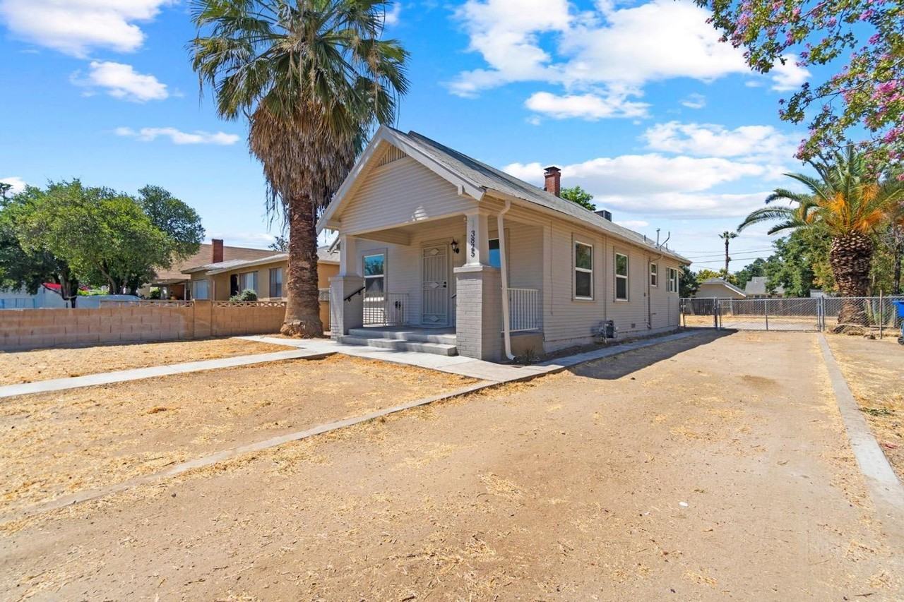 3825 E Mono St - Photo 2 of 19