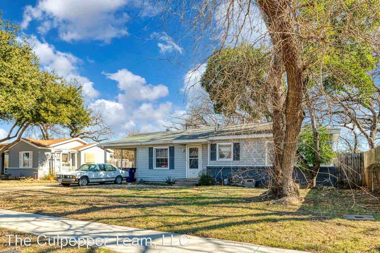 112 Casstevens St - Photo 2 of 17