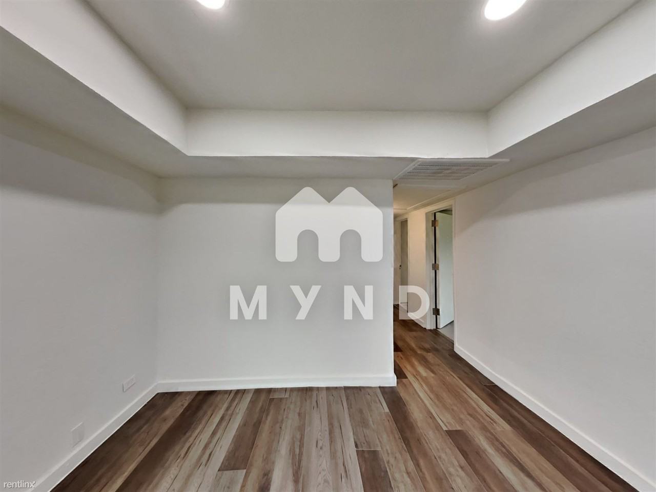 2129 San Antonio St - Photo 2 of 19