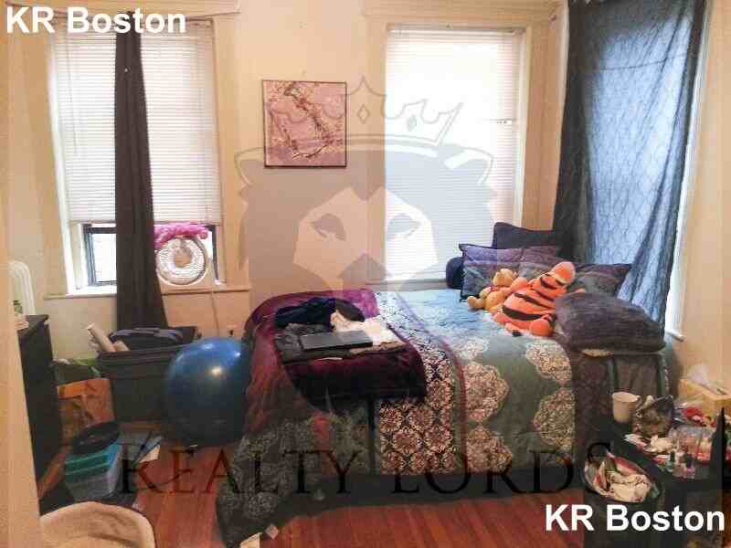 Commonwealth Ave. & Kelton St #15 - Photo 3 of 19