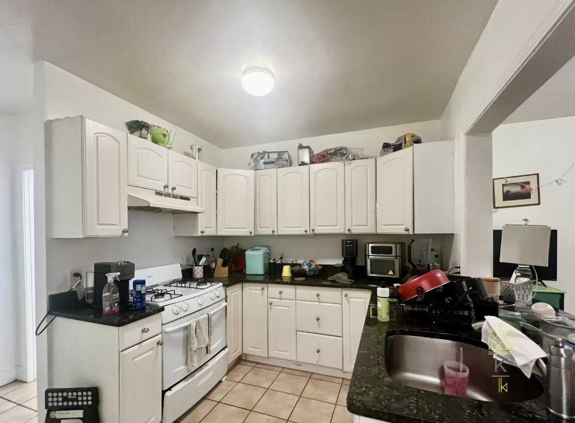 62 Egmont St #1 - Photo 6 of 20