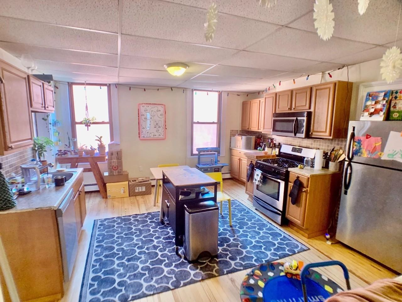 329 Grand St - Photo 6 of 16