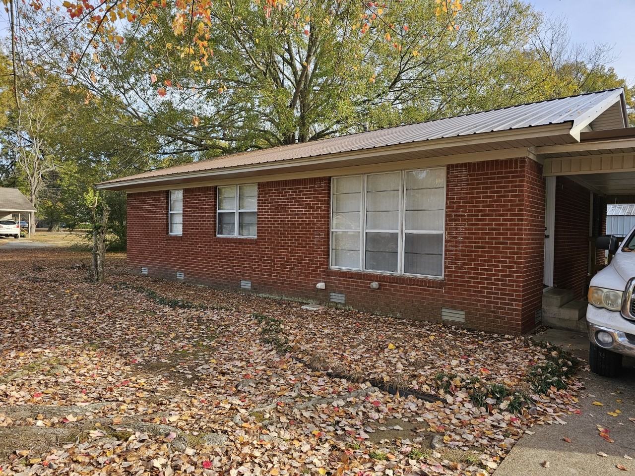 404 N Lemon St #NA - Photo 2 of 4
