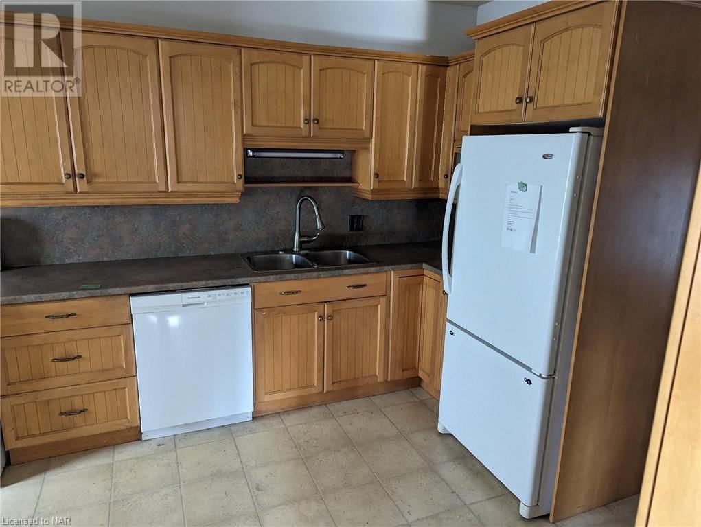 158 Dalhousie Avenue, St. Catharines, ON L2N 4X7 3 Bedroom House for