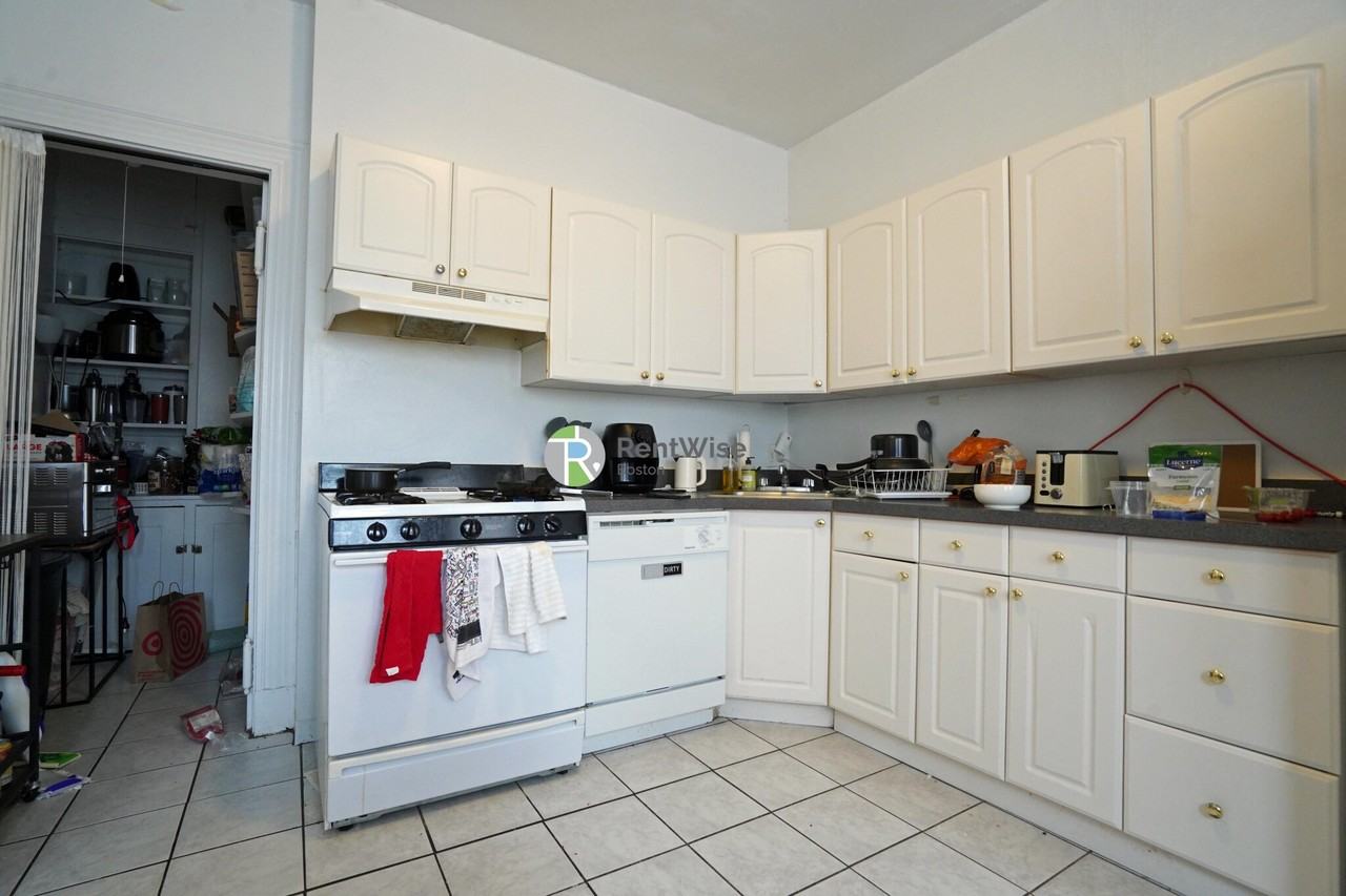 72 Gardner St #D6 - Photo 5 of 23