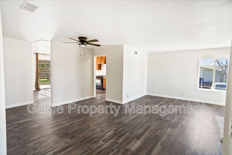 20810 Cedarfalls Dr - Photo 3 of 15