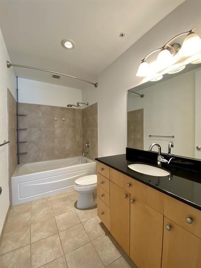 7609-11 South Essex Avenue - Photo 6 of 20