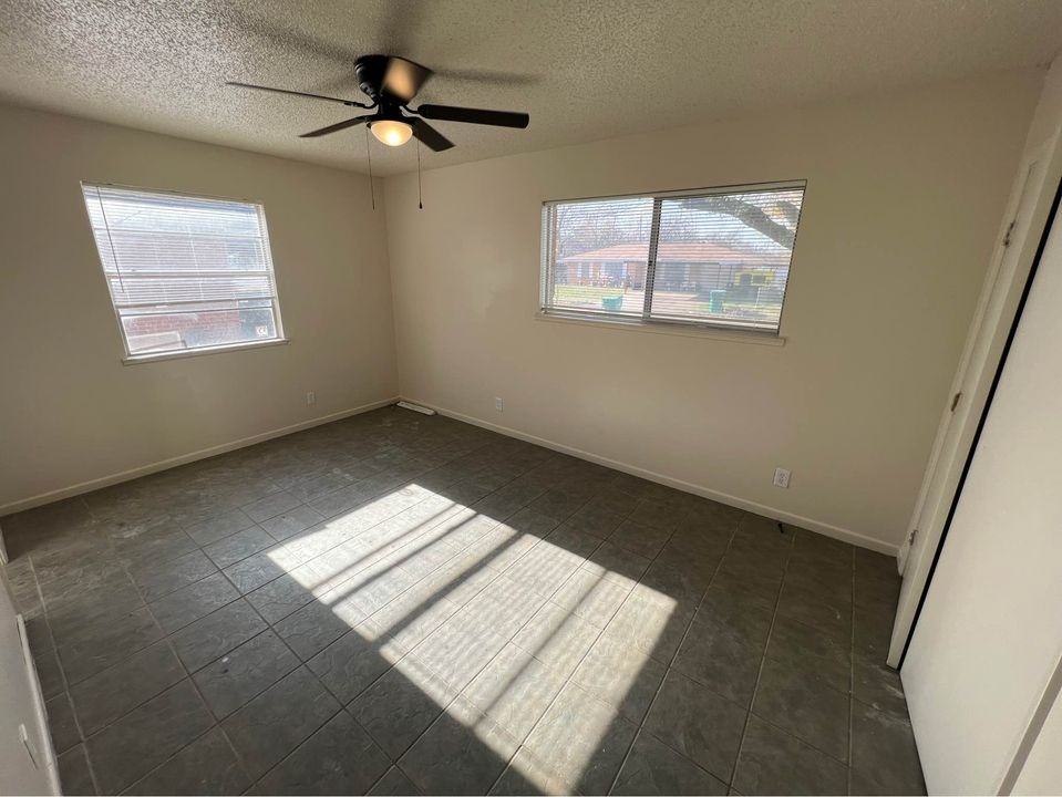 203 S Barbara St #NA - Photo 2 of 6