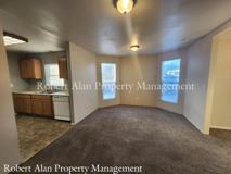 114 Se 9th Dr - Photo 1 of 1