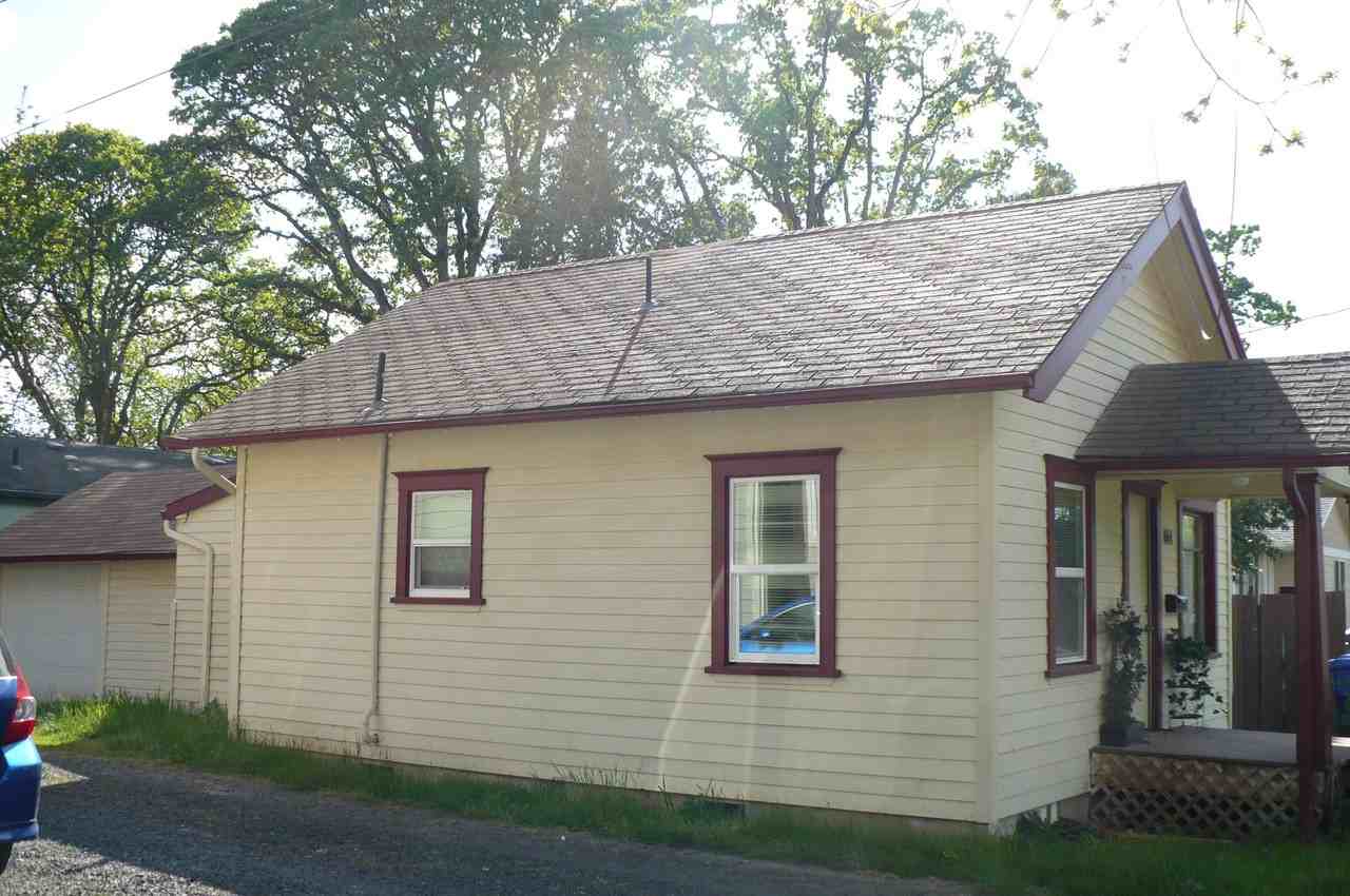 444 Jefferson Street Northeast - Photo 3 of 16