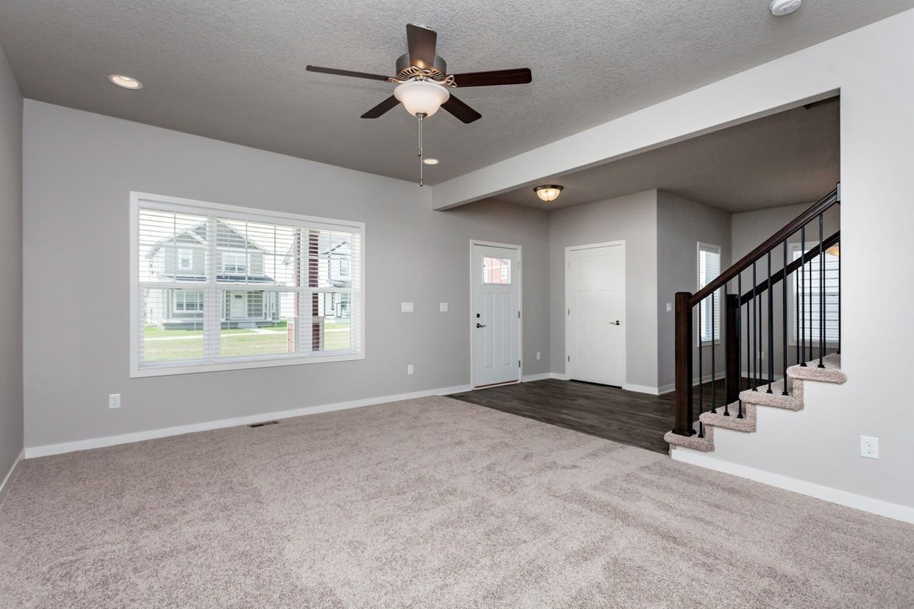 2071 Sw Cascade Falls Dr - Photo 2 of 30