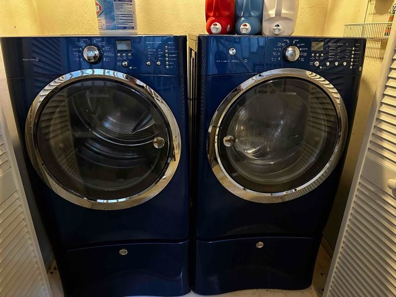 1744 Foster Ct - Photo 4 of 15