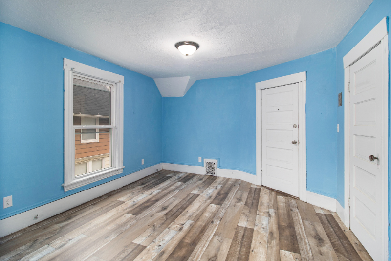 709 Steward Ave #4 - Photo 2 of 8