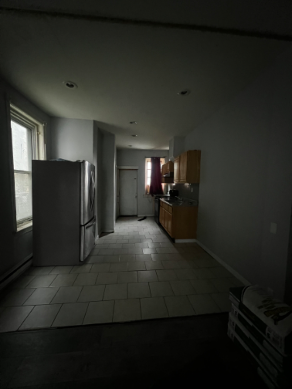 216 N Ramsey St - Photo 3 of 9