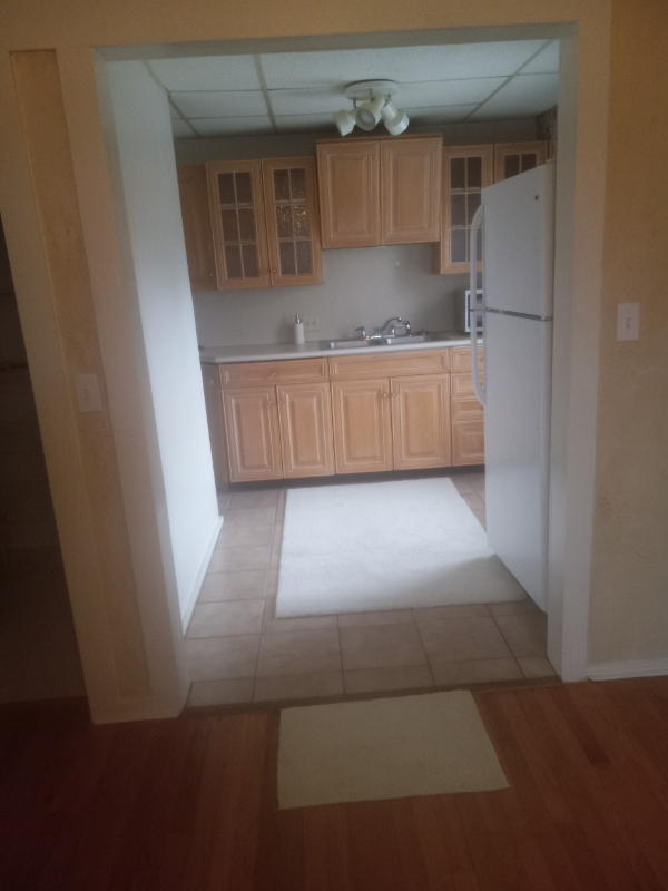 406 N Elm St - Photo 2 of 2