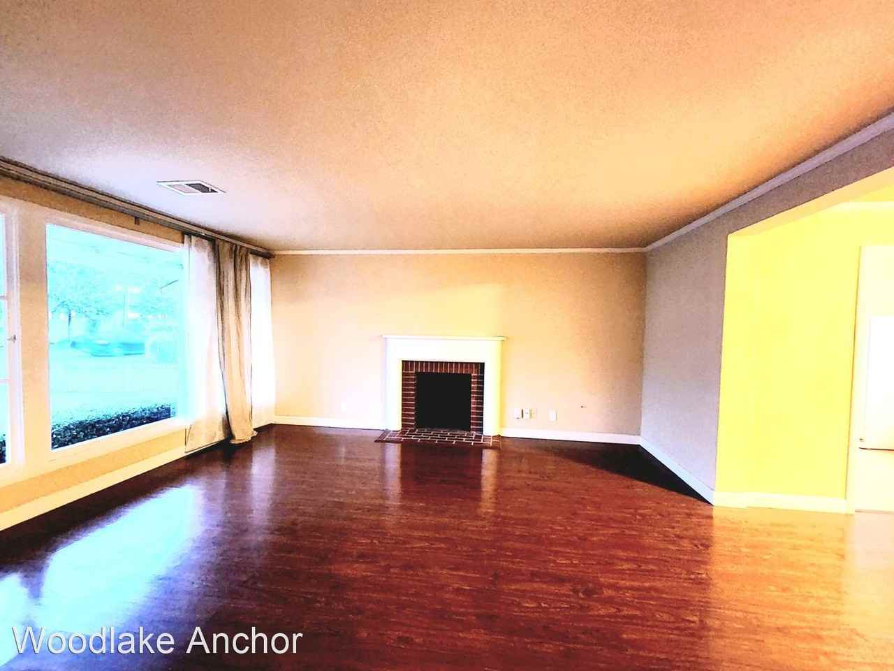 3328 Bay Rd - Photo 2 of 16
