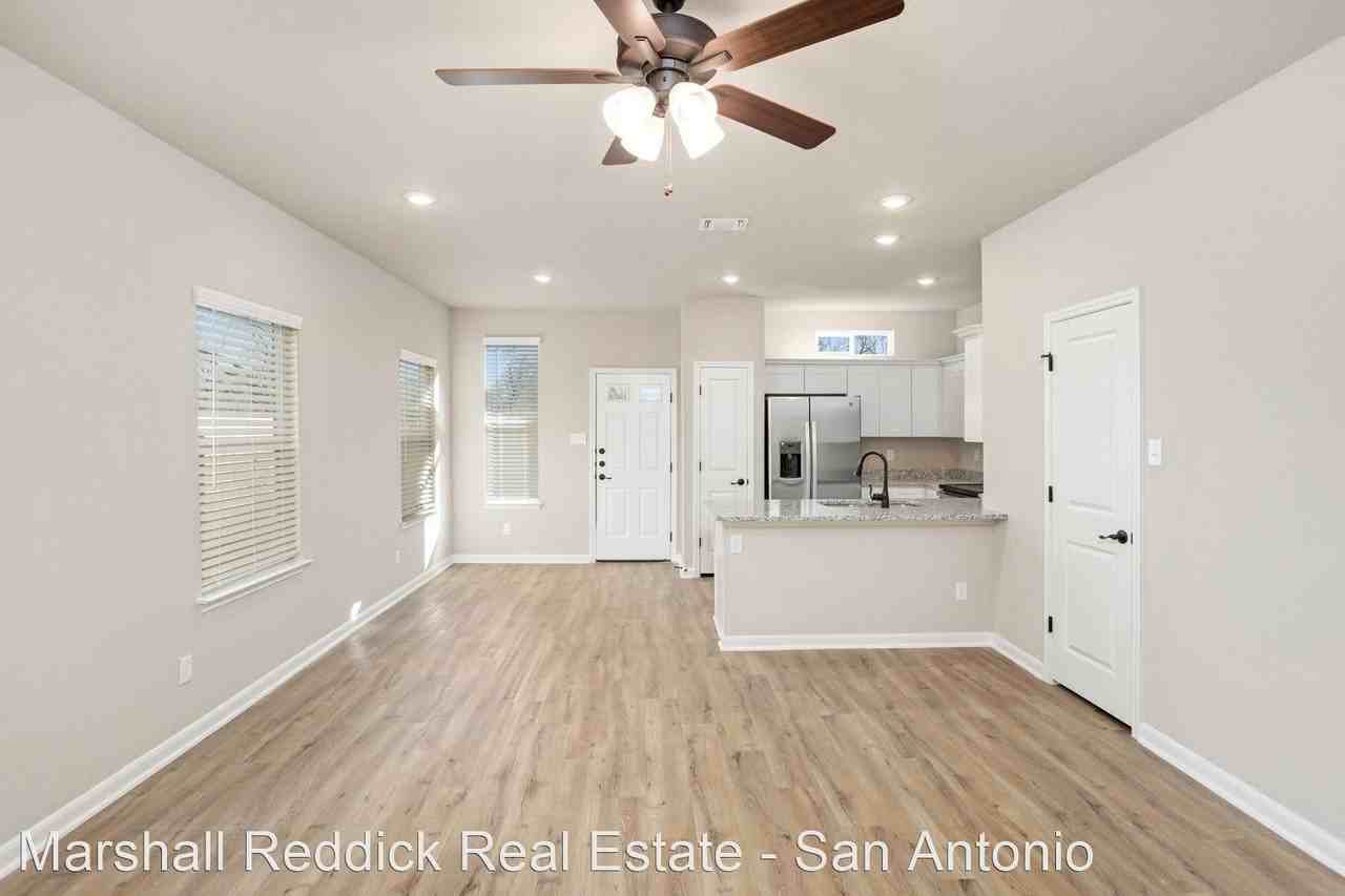 802 Soria Place - Photo 3 of 29