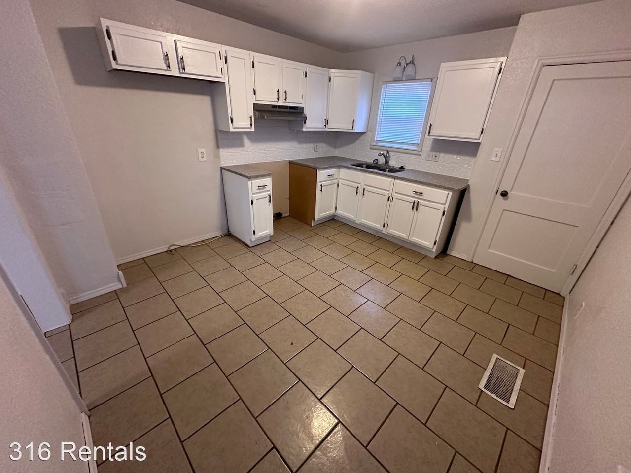 1153 N Terrace Dr - Photo 2 of 6