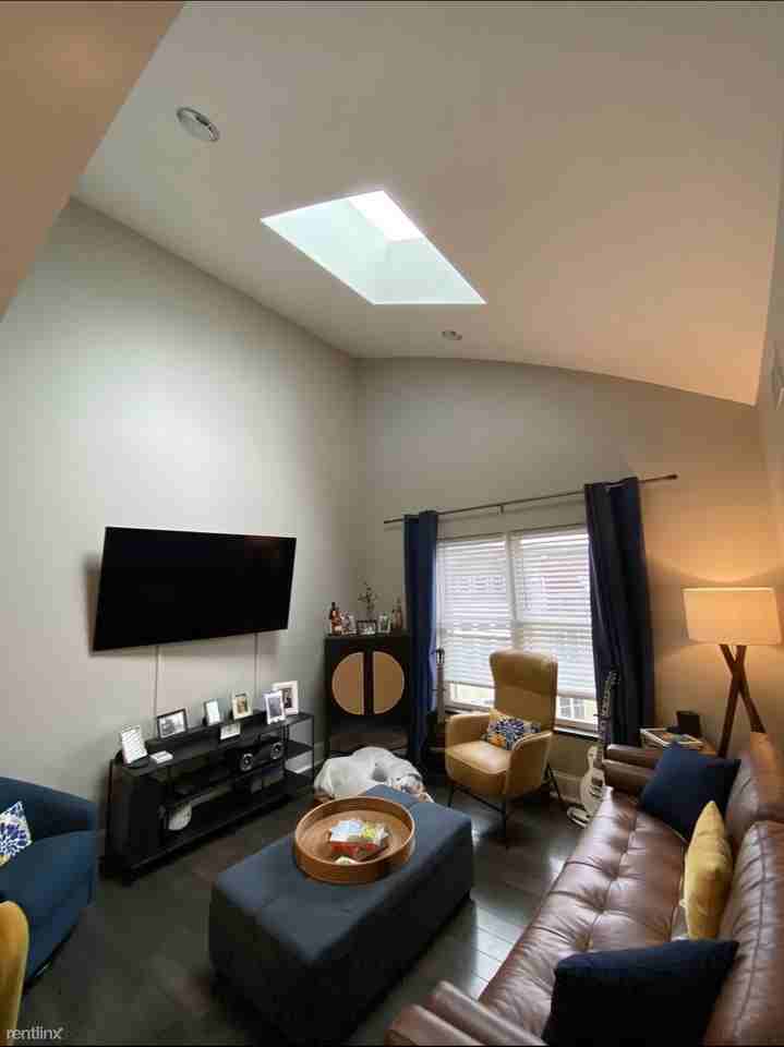 River Park Lofts - Photo 2 of 14