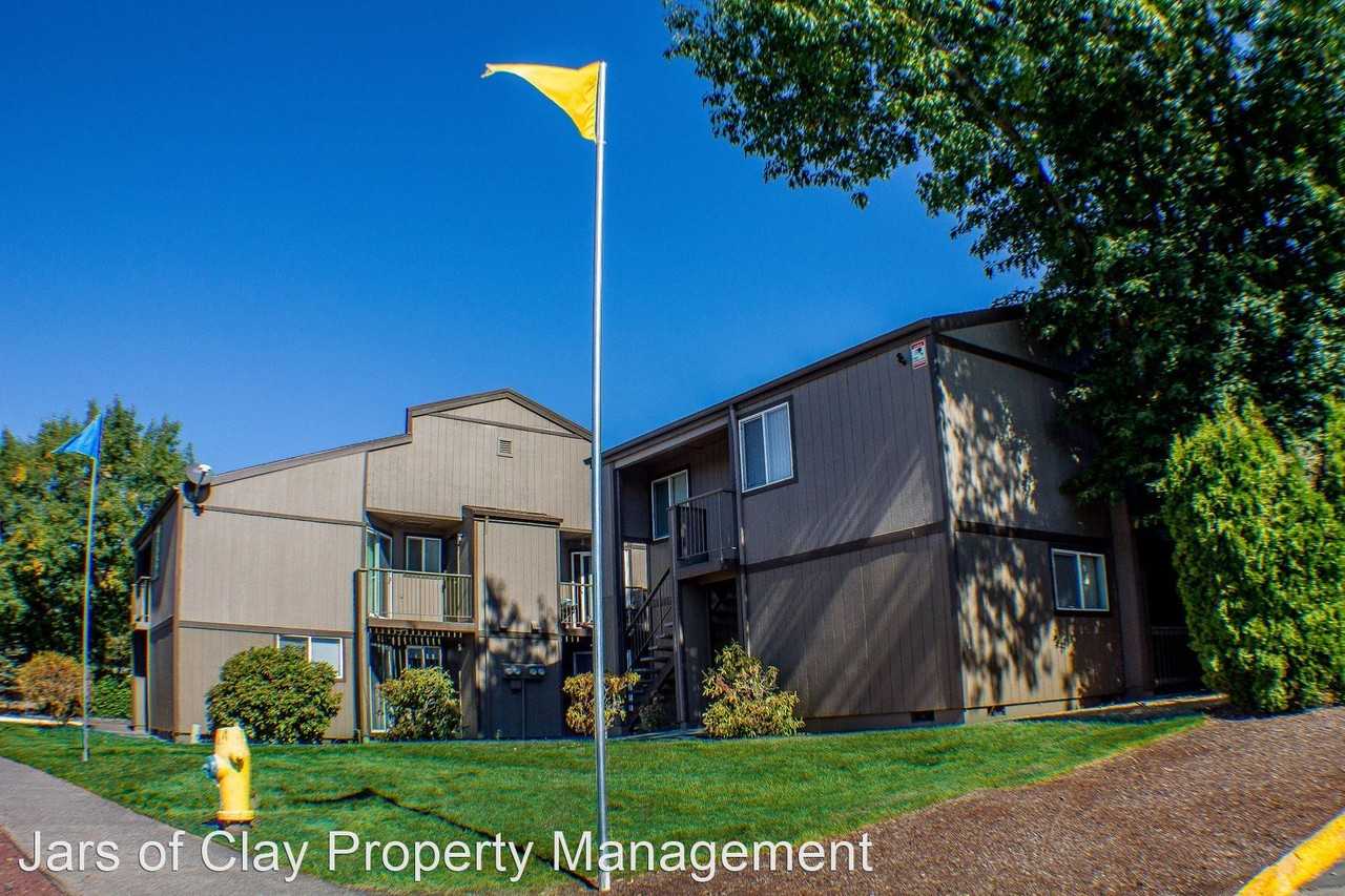 992 N 2nd St - Photo 2 of 27