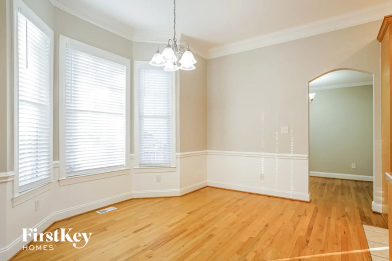 602 Powell Way - Photo 3 of 8