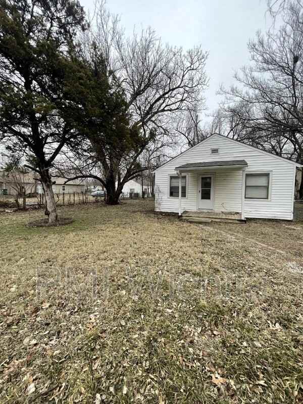 420 S Kessler St - Photo 4 of 13