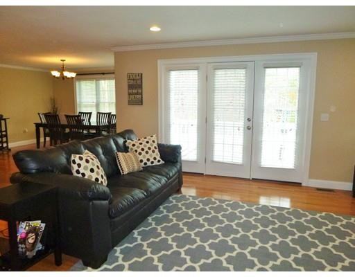 33 Golden Dr #8 - Photo 3 of 10