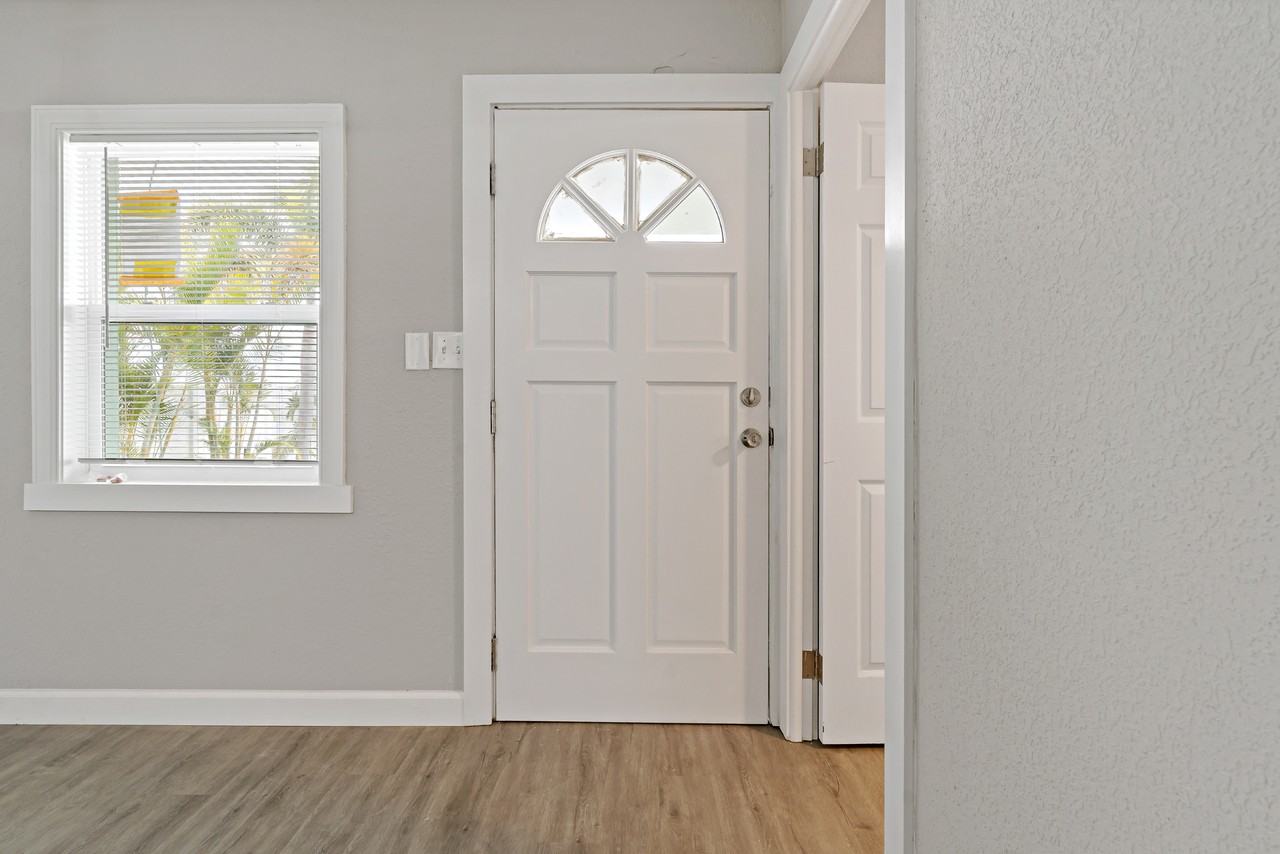 8441 Bayshore Dr #B - Photo 4 of 35