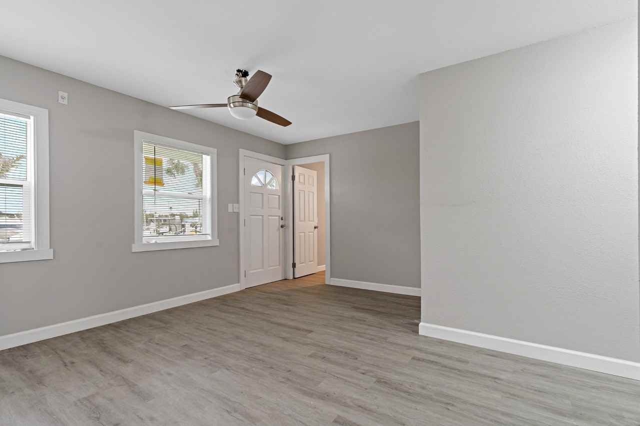 8441 Bayshore Dr #B - Photo 7 of 35