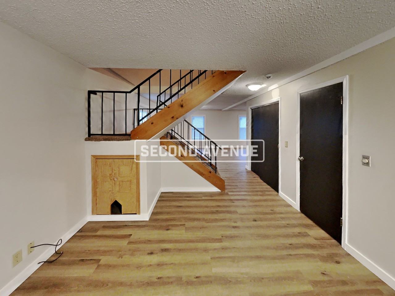 2016 N Pottenger Ave - Photo 4 of 23