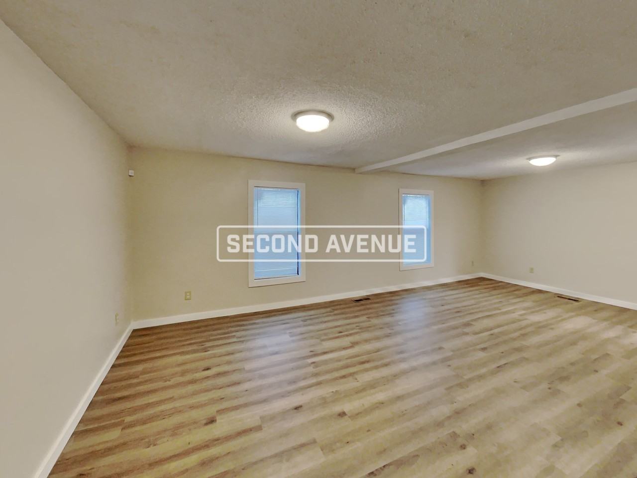 2016 N Pottenger Ave - Photo 5 of 23