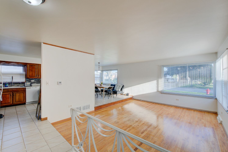 8328 W Maple Ave - Photo 2 of 17