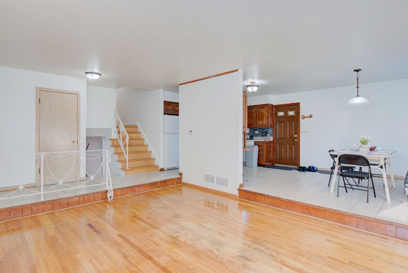 8328 W Maple Ave - Photo 3 of 17