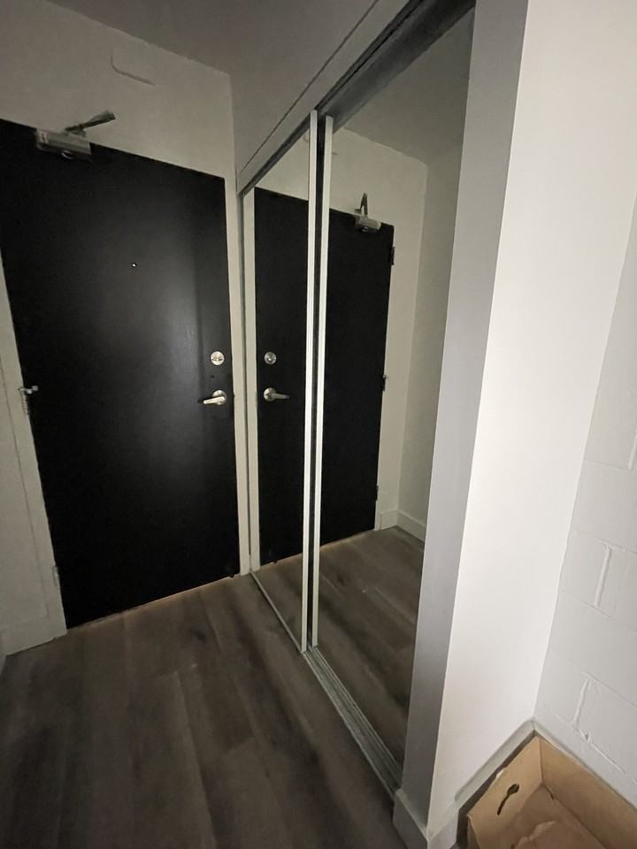 175 Britain St - Photo 3 of 6