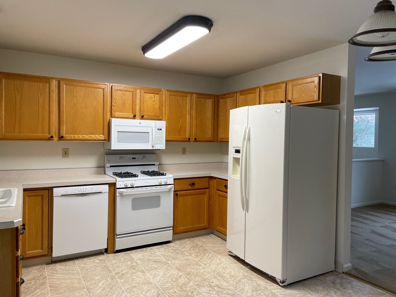 33 Larkspur Dr #NA - Photo 3 of 10