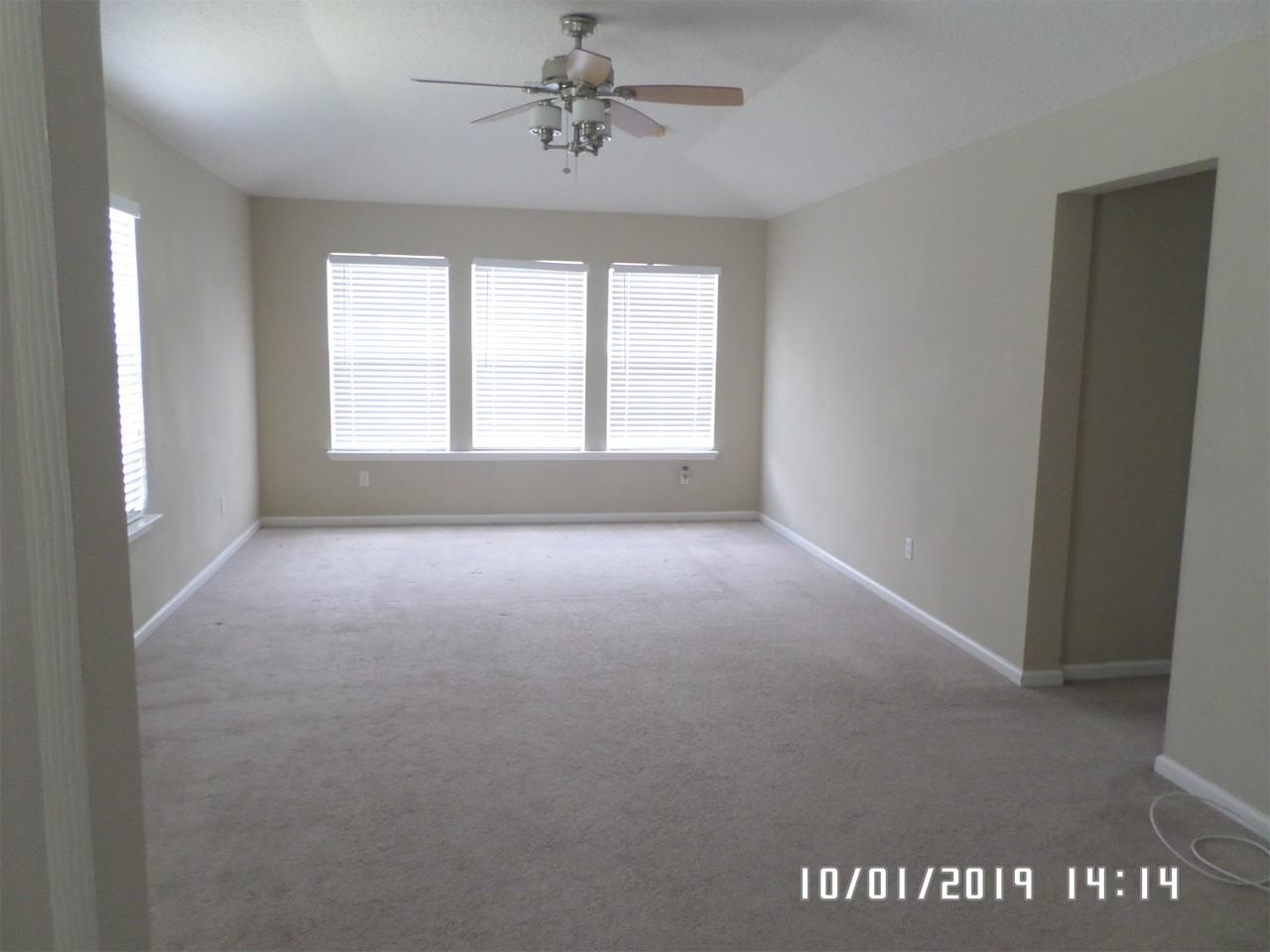 11807 Templeton Rd #1 - Photo 6 of 9