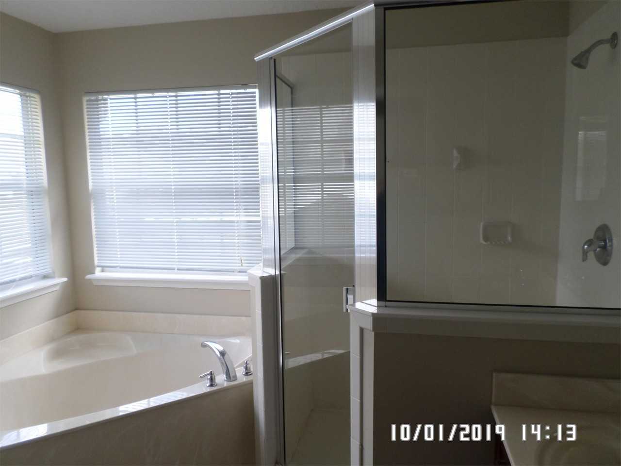 11807 Templeton Rd #1 - Photo 7 of 9