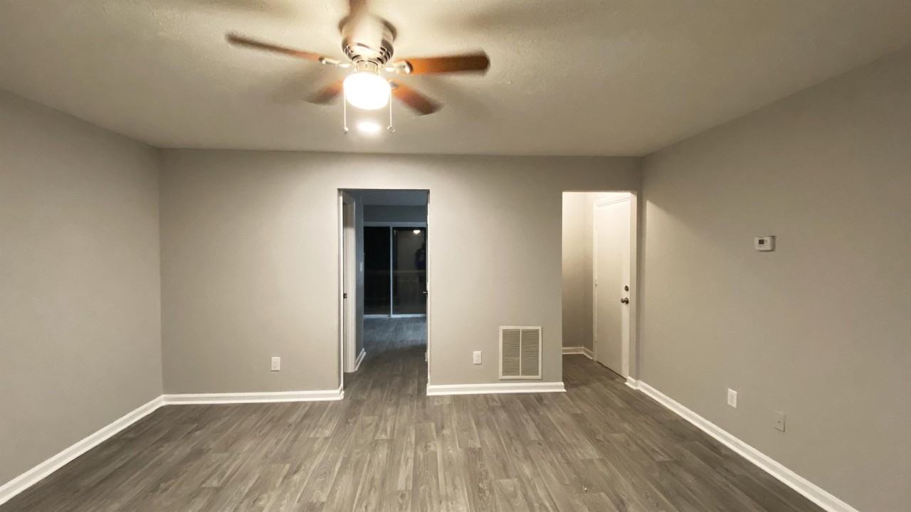 846 School RoadUnit A #A - Photo 4 of 20