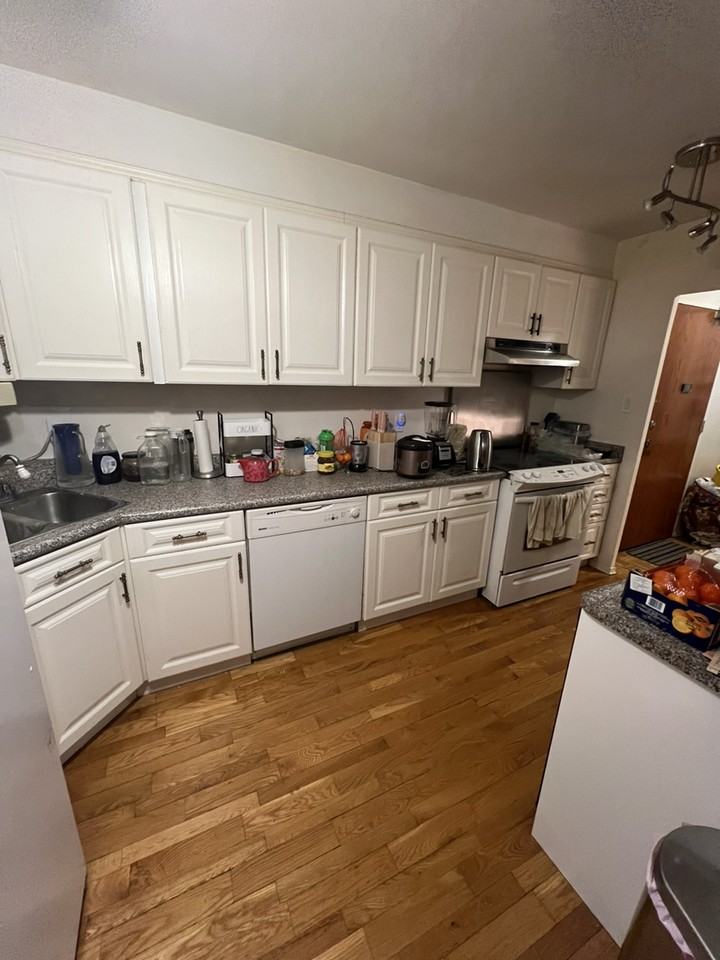 Rathburn Rd & The West Mall - Photo 7 of 18