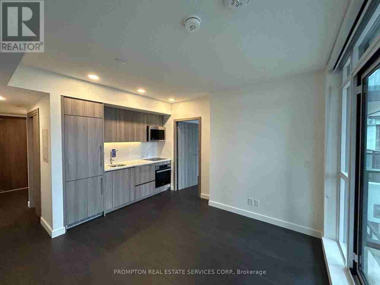 38 Widmer Street #2808