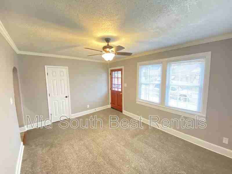 1336 Chadwick Cir - Photo 2 of 8