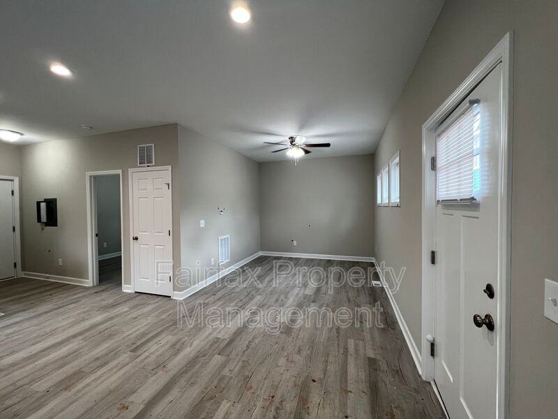 2305 Owen St #A - Photo 3 of 11