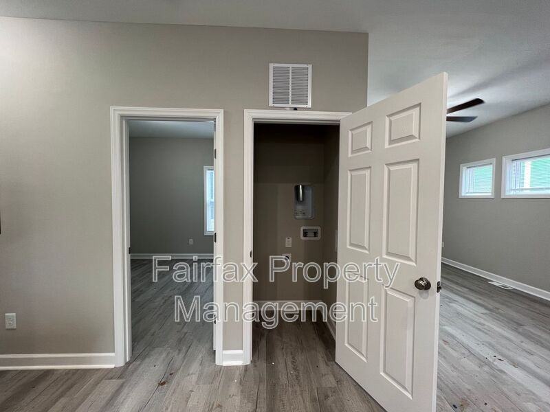 2305 Owen St #A - Photo 5 of 11