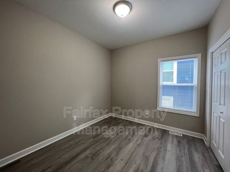 2305 Owen St #A - Photo 6 of 11