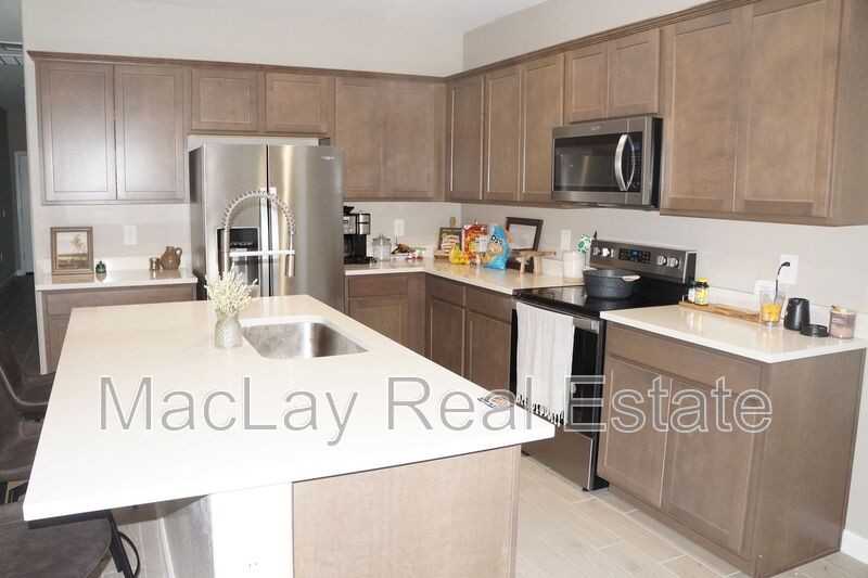 1349 W Highland Rd - Photo 2 of 15