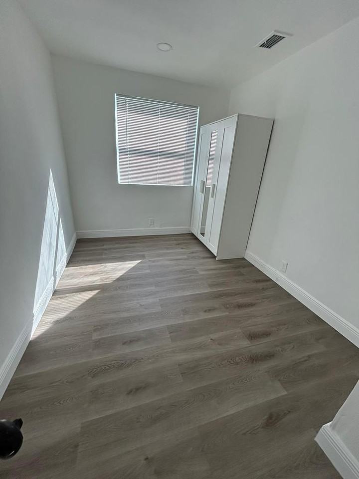 PE 10075 W Jessamine St - Photo 2 of 9